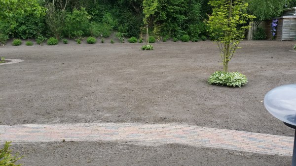 Gazonaanleg door hoveniersbedrijf TuinID Bremer in Koekange